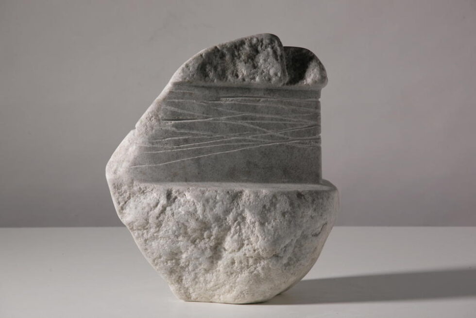 2011-068, 31x35x14 cm, Peccia Marmor Colomba, Peccia marble Colomba